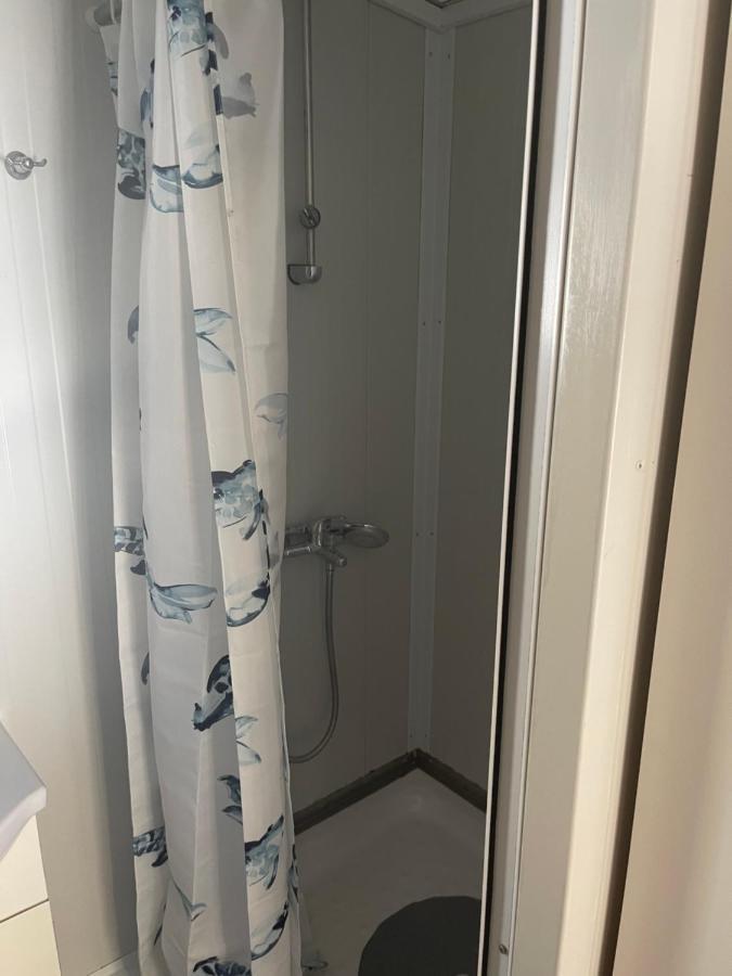 Cozy Studio In Town Center Лимасол Экстерьер фото